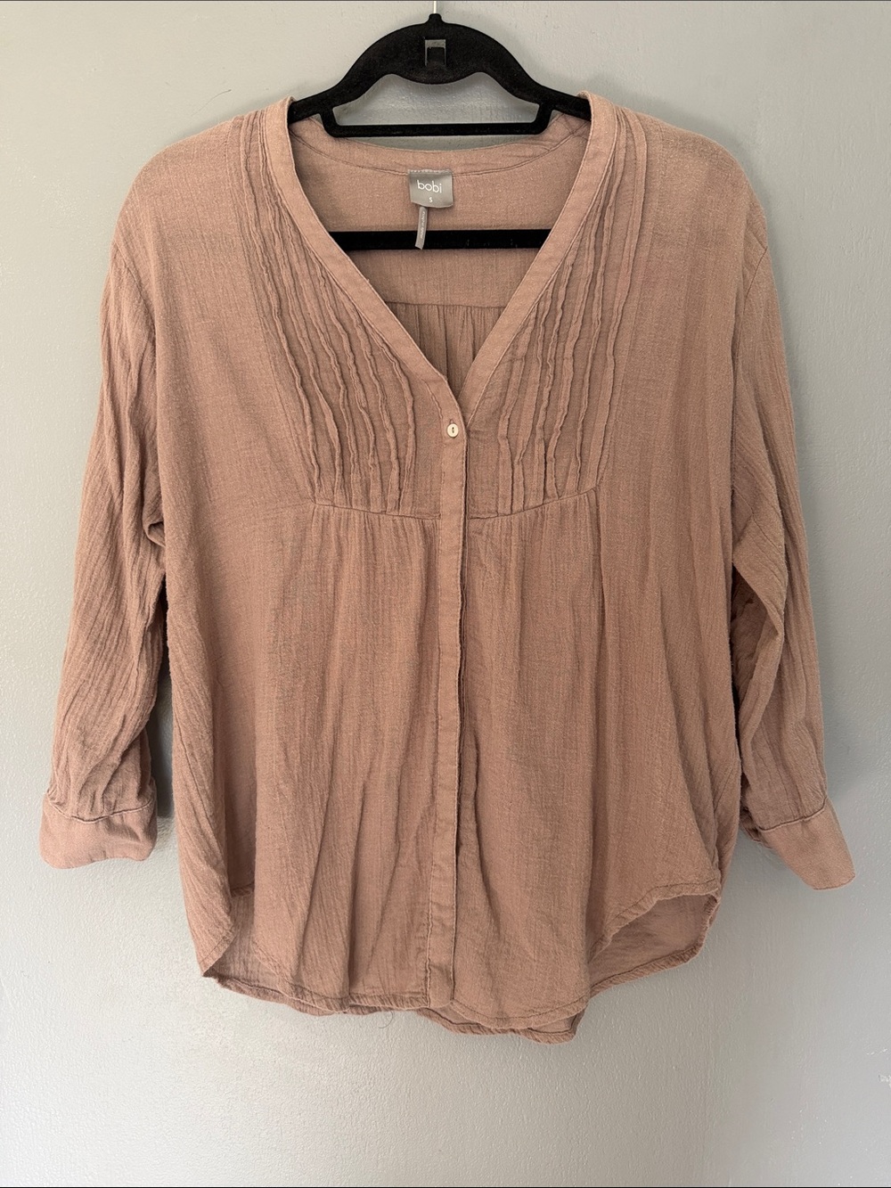 bobi Women’s Euro Coastal Grandma Gauze Pintuck V-Neck Button Blouse Dusty Rose